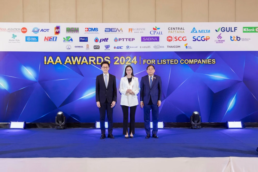 BE8 คว้า 2 รางวัล Outstanding CEO-CFO จากเวที IAA Awards for Listed Companies 2024